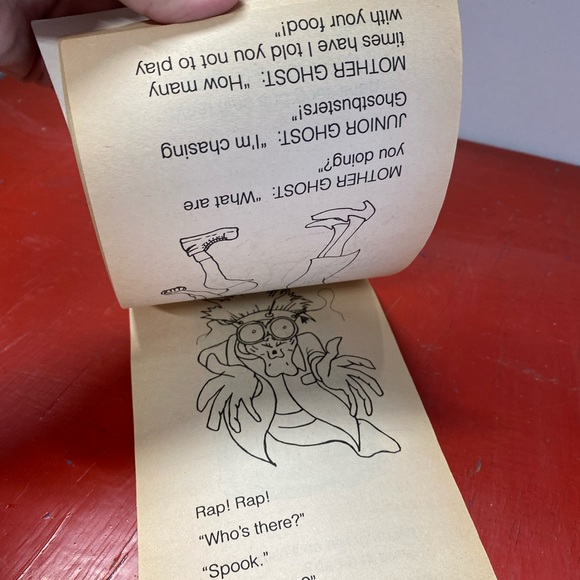 GHOSTBUSTERS II FLIP N FUN JOKES RIDDLES COLORING BOOK 1988 - Picture 7 of 7